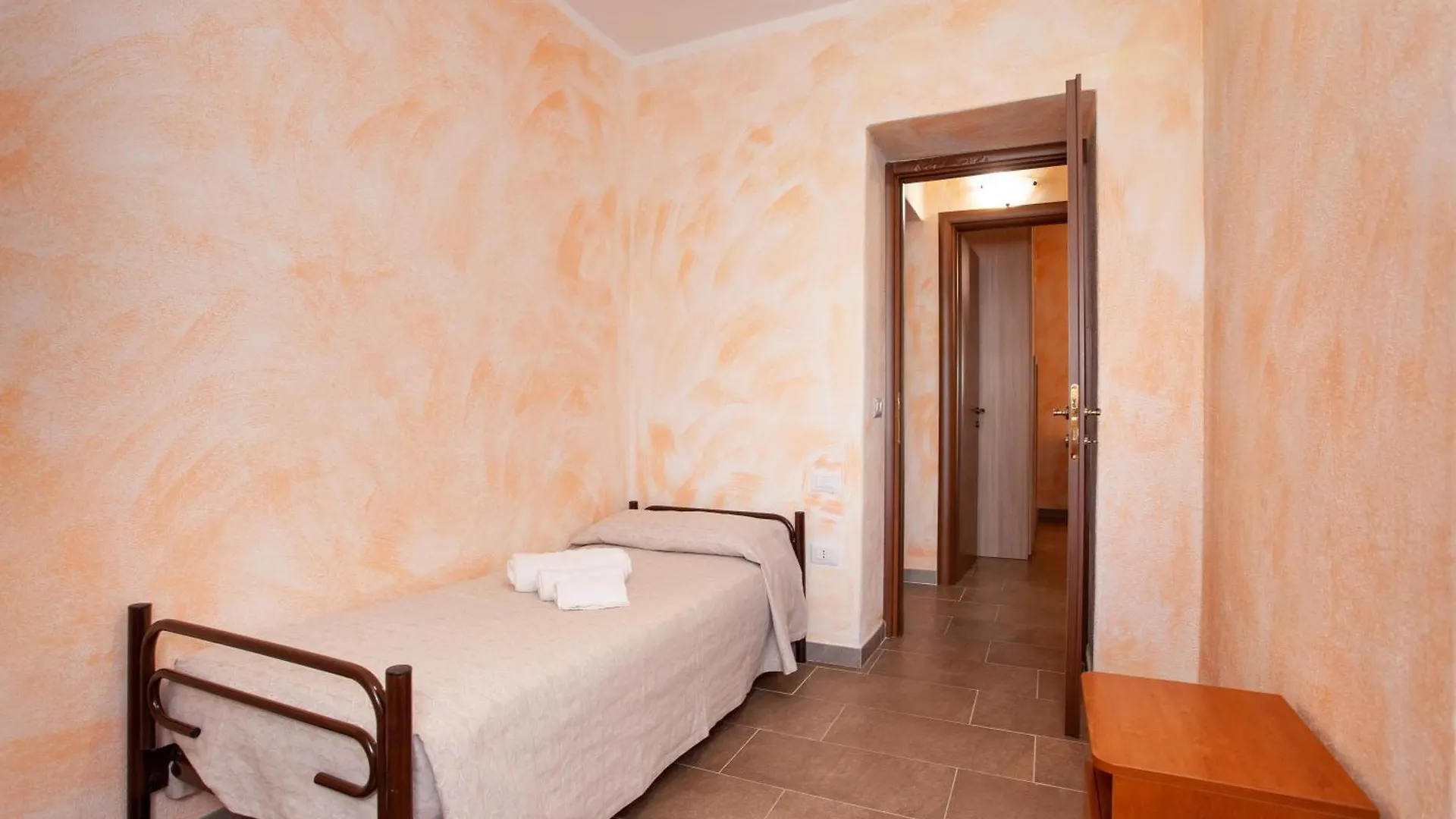Appartamento Immerso Nel Verde San Teodoro  0*, San Teodoro (Sardinia)